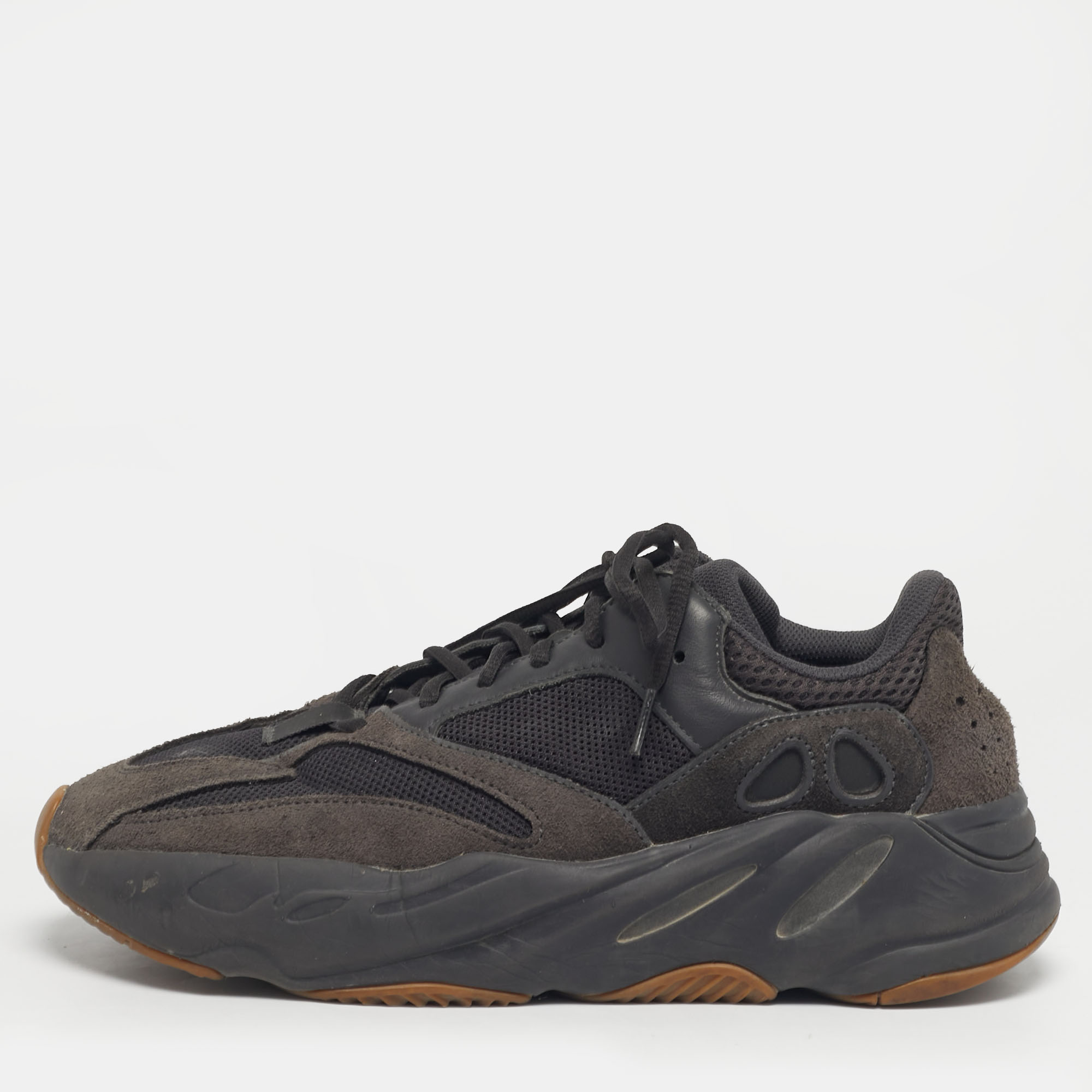 

Yeezy x Adidas Black Mesh and Suede Yeezy 700 Lace Up Sneakers Size