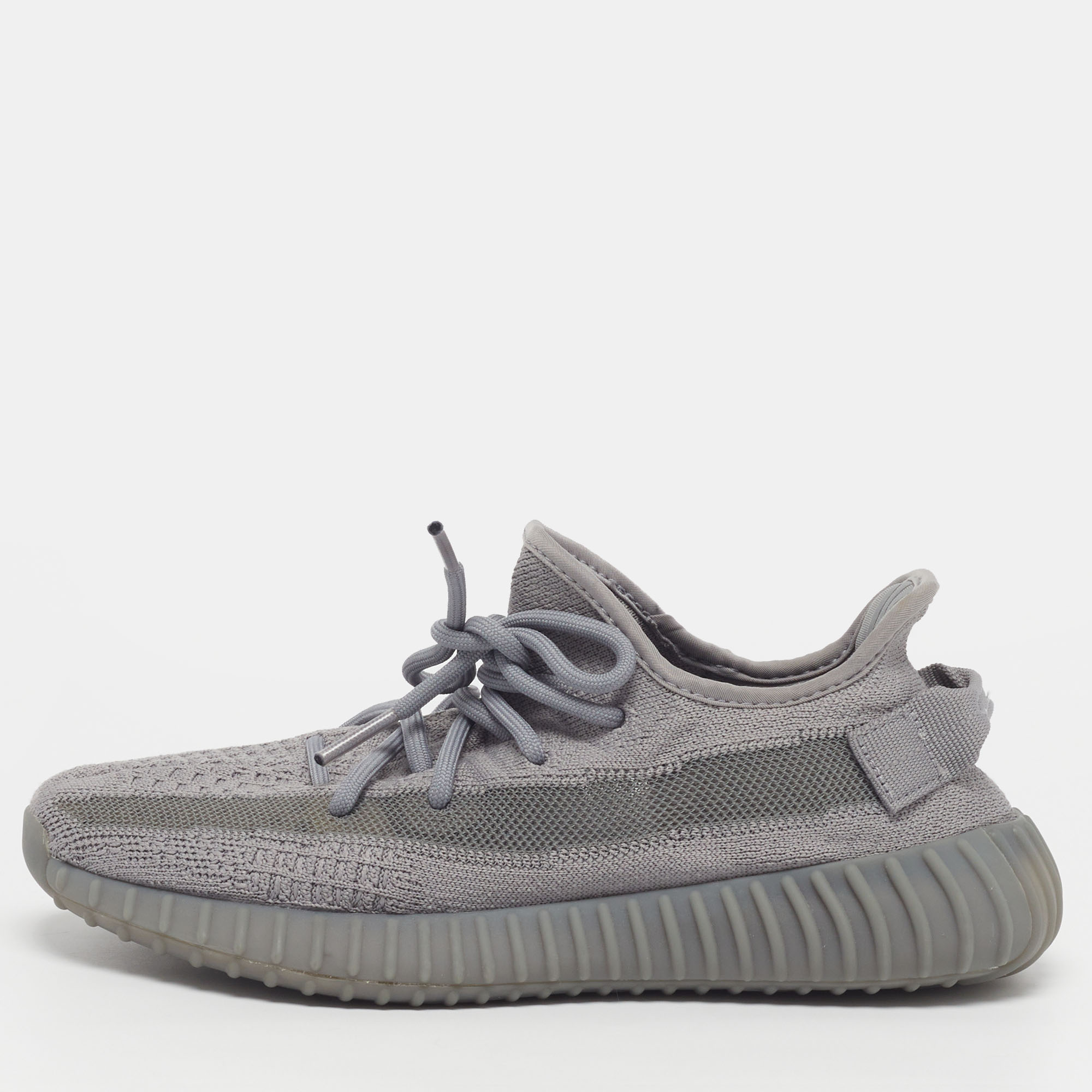 

Yeezy x Adidas Boost 350 V2 Steel Grey Size 39 1/3 Grey Knit Fabric Lace Up Sneakers
