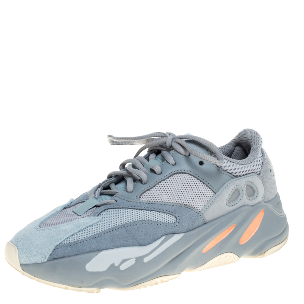 مملوكة مسبقًا حذاء رياضي ييزي x اديداس بوست 700 V2 تريكو قطن وسويدى رمادى مقاس 45.5