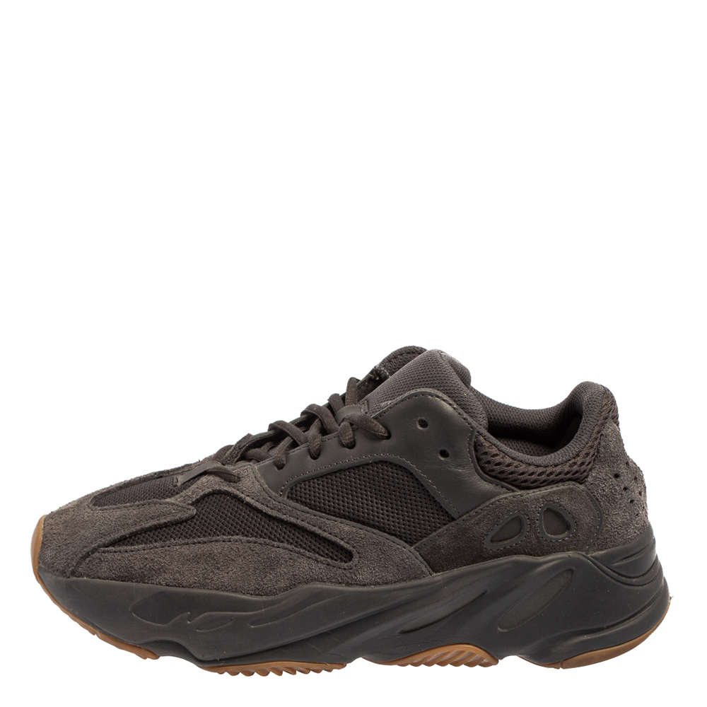 

Yeezy x Adidas Boost 700 Grey Mesh And Suede Lace Up Sneakers Size