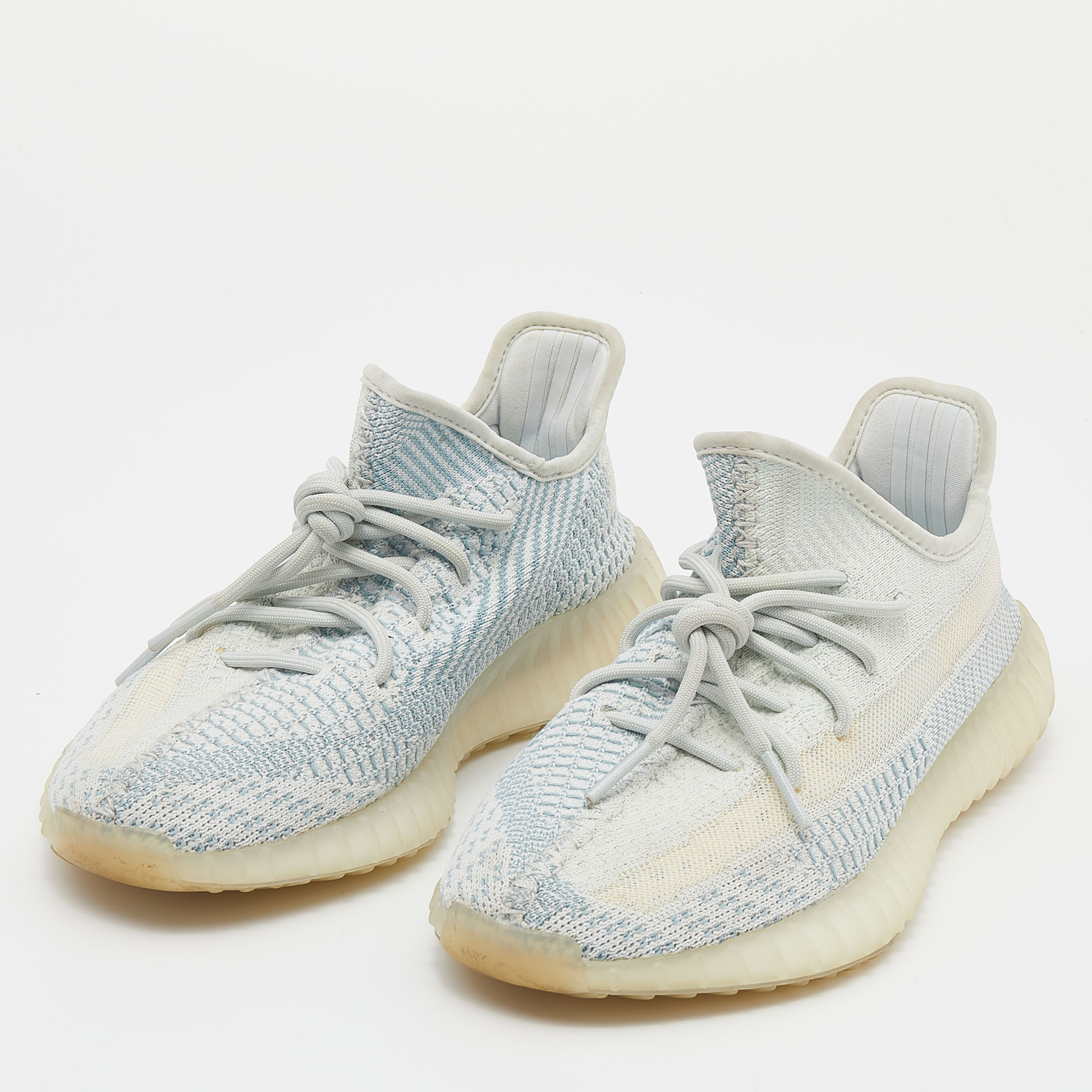 

Yeezy x adidas White/Blue Knit Fabric Boost 350 V2 Cloud White Sneakers Size 40 2/3