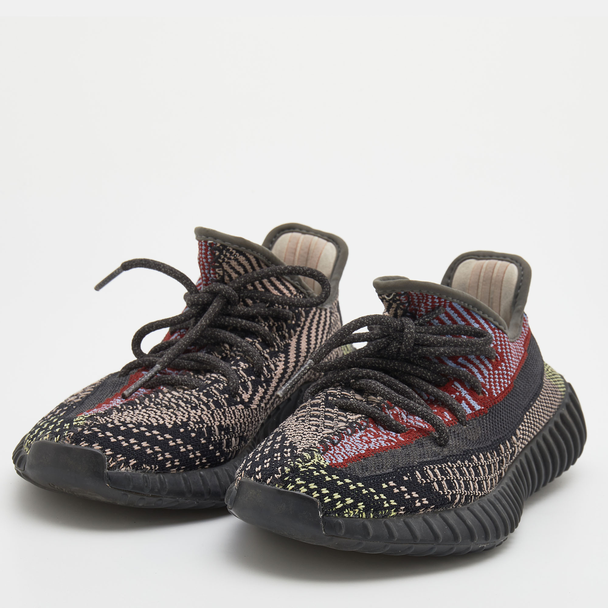 

Yeezy x Adidas Black Knit Fabric Boost 350 V2 Yecheil Low Top Sneakers Size 38 2/3