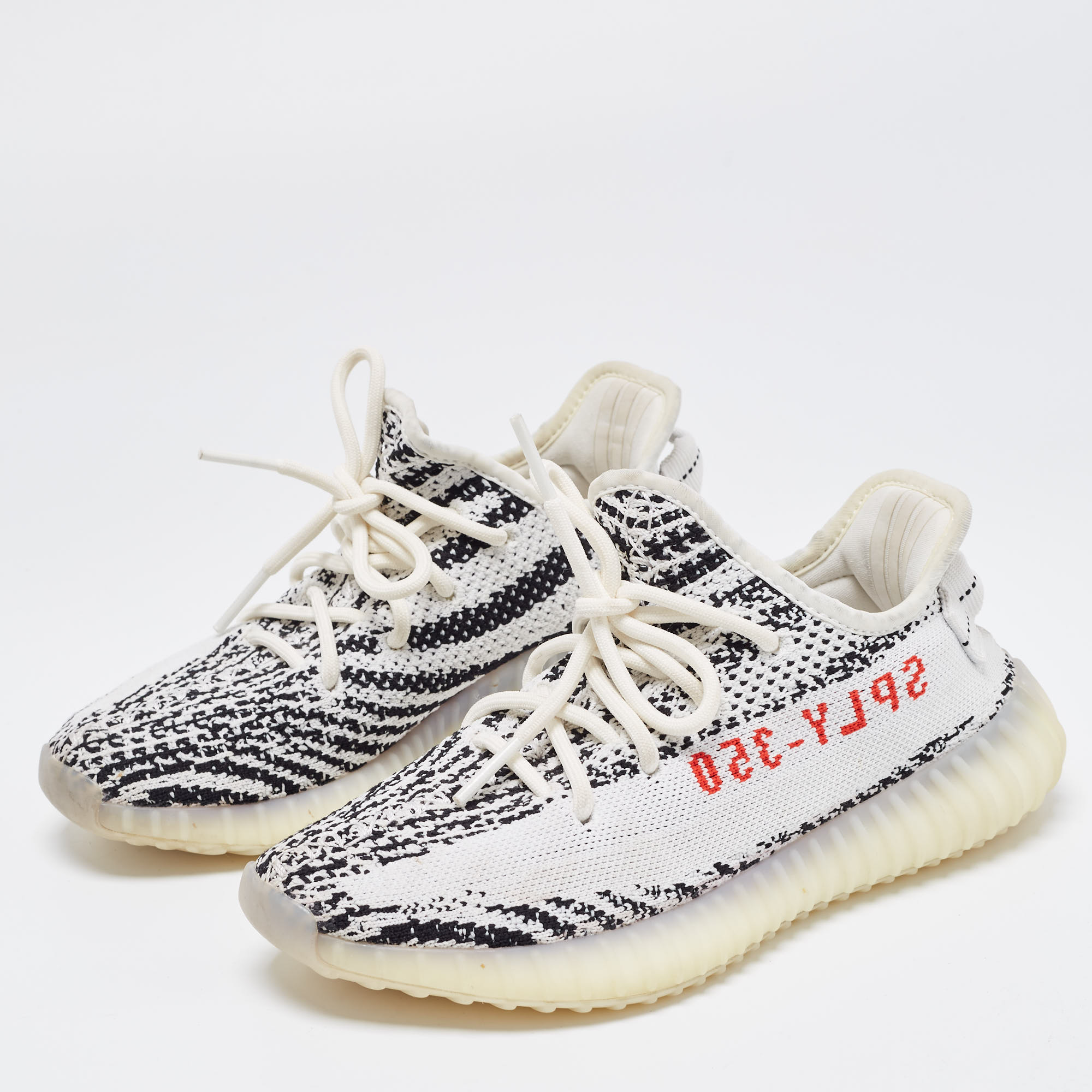 

Adidas x Yeezy White/Black Knit Fabric Boost 350 V2 'Zebra' Sneakers Size 37 1/3