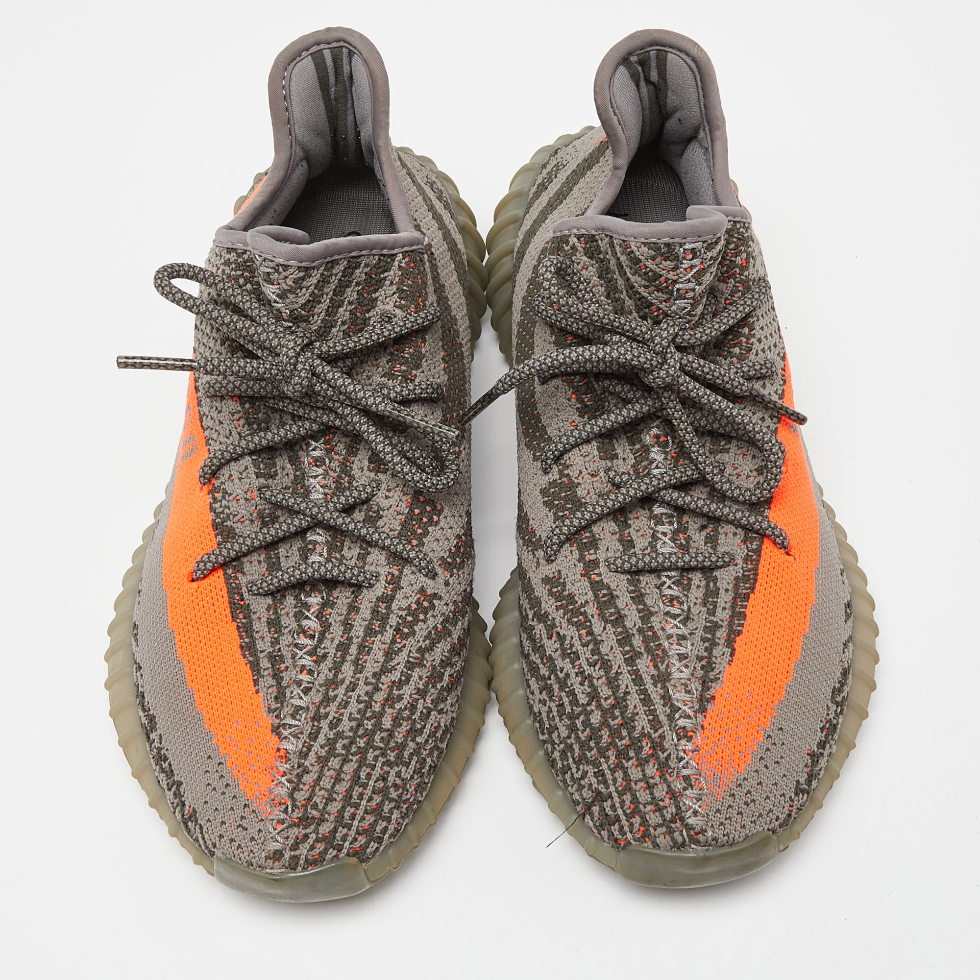 adidas yeezy material quirurgico