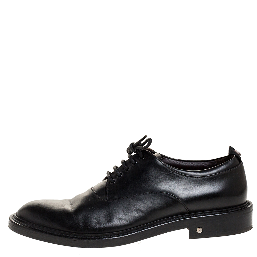 

Z Zegna Black Leather Lace Up Derby Size