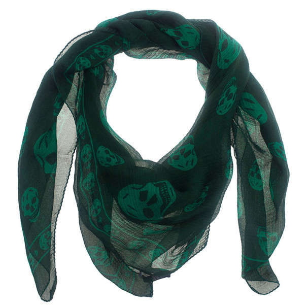 مملوكة مسبقًا Alexander McQueen Green Chiffon Skull Scarf