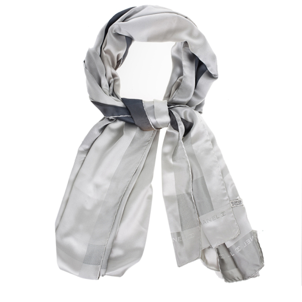 Pre Owned Chanel Grey Metallic Stole