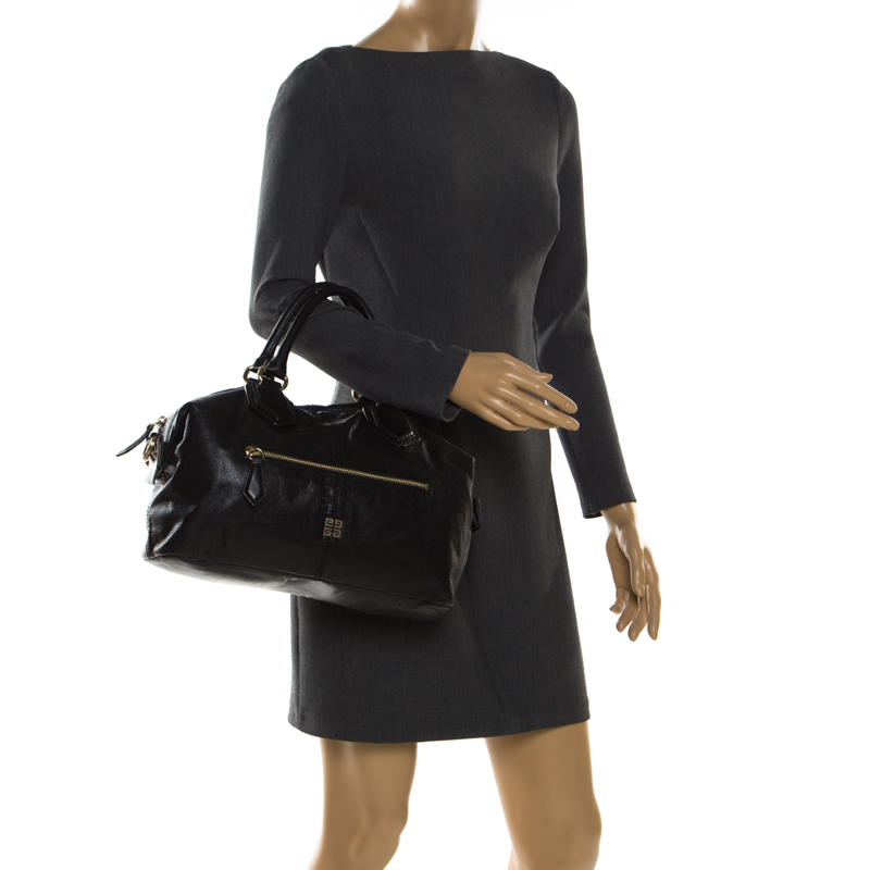 

Givenchy Black Leather Medium Nightingale Tote