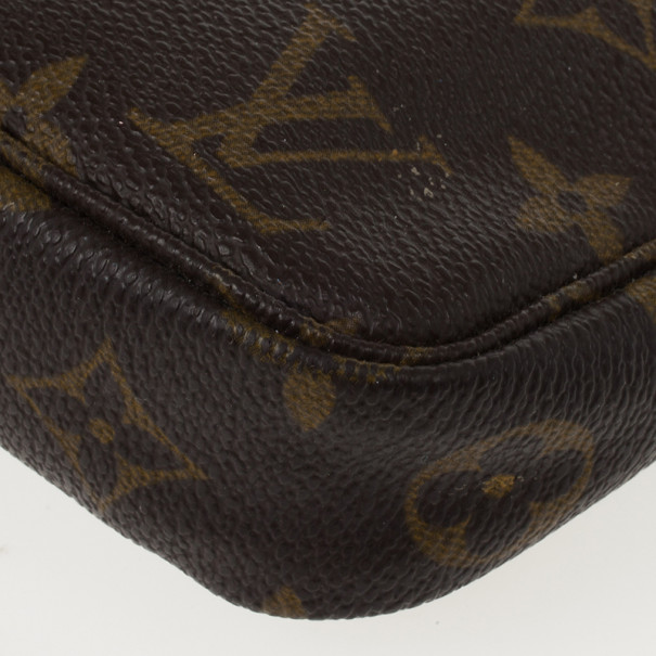 Louis Vuitton Monogram Pochette Accessoires Bag LVJS639 - Bags of