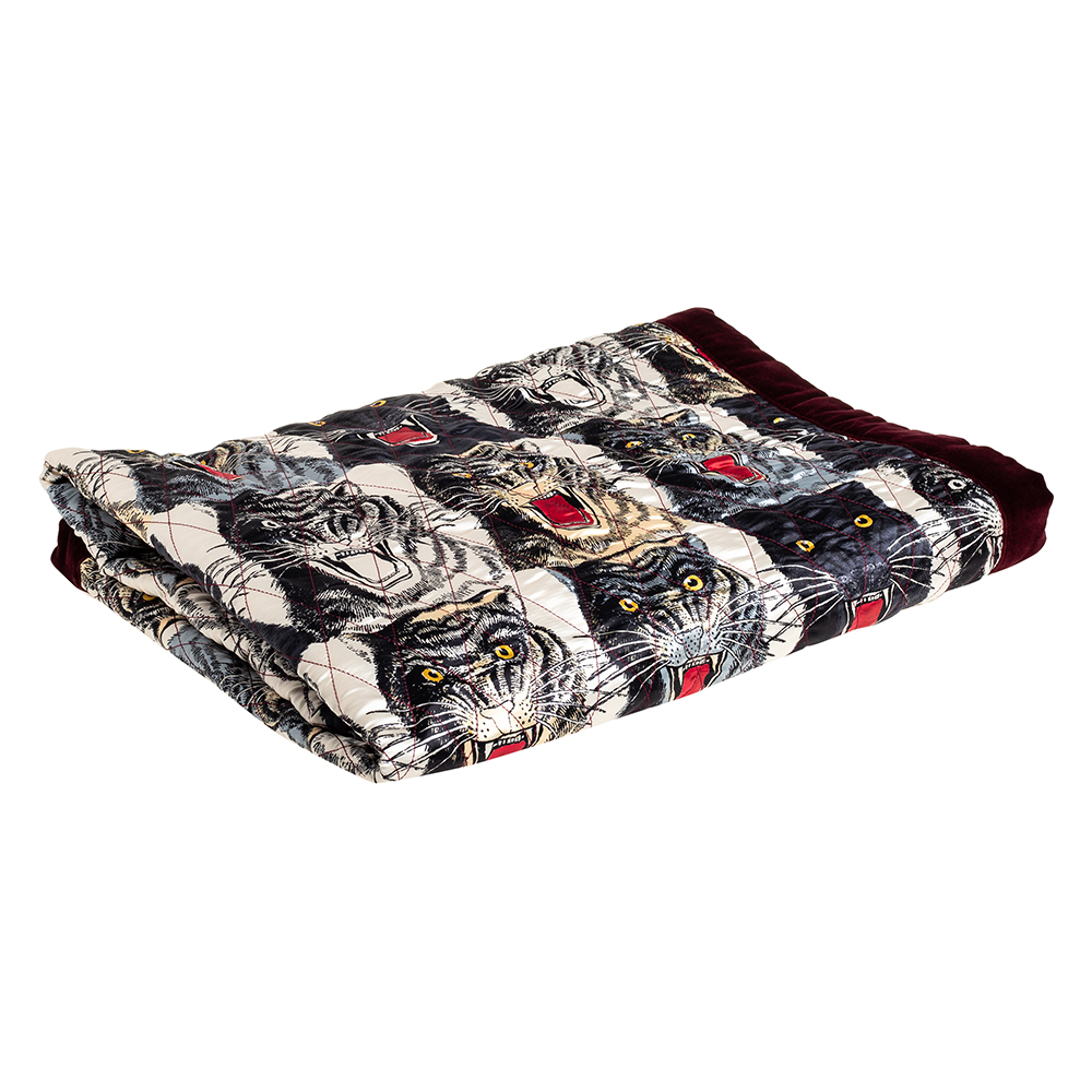 Pre Owned Gucci Burgundy Velvet & Tiger Printed Silk Quilt