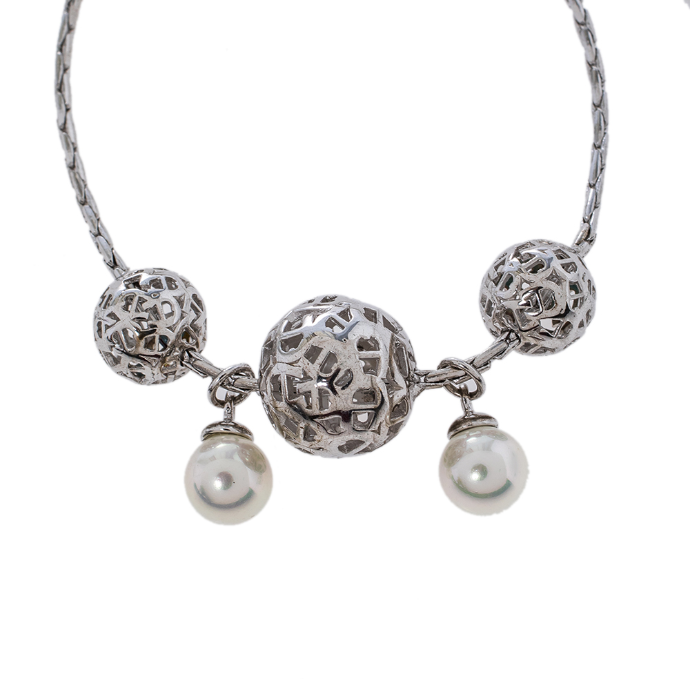 

Aigner Silver Tone Logo Sphere Pearl Toggle Bracelet