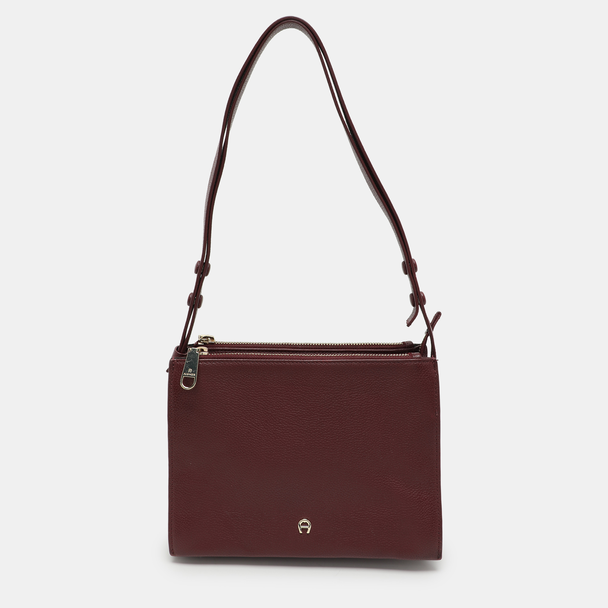 

Aigner Burgundy Leather Shoulder Bag