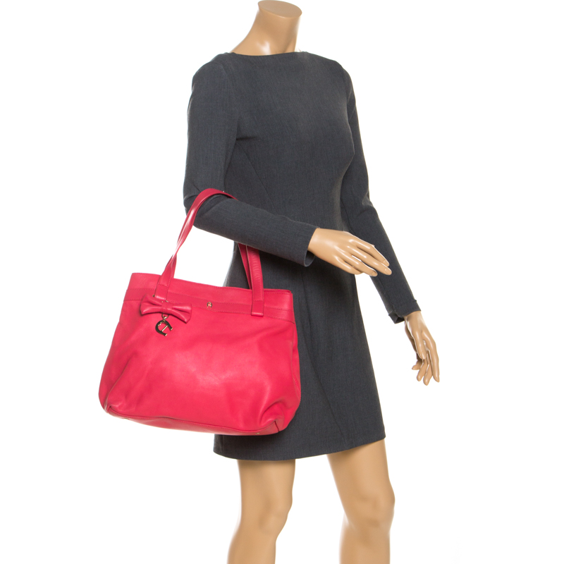 

Aigner Rose Red Leather Shoulder Bag