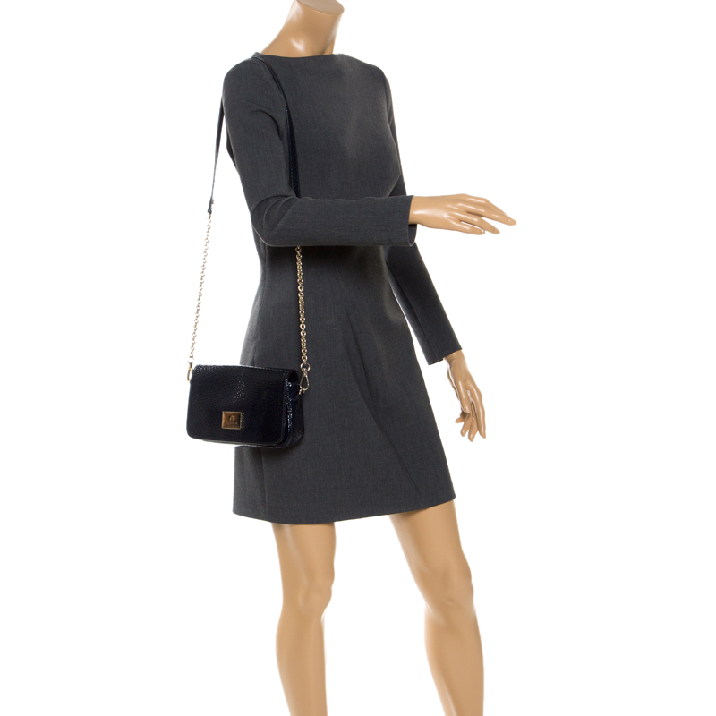 

Aigner Dark Blue Patent Leather Flap Shoulder Bag