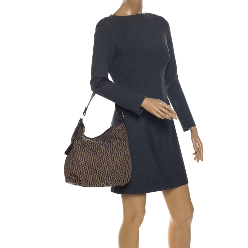 

Aigner Brown Signature Canvas Hobo