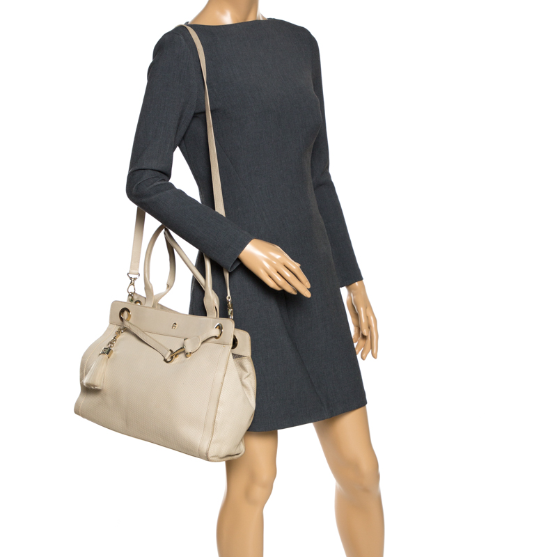 

Aigner Cream Leather Cavallina Tote