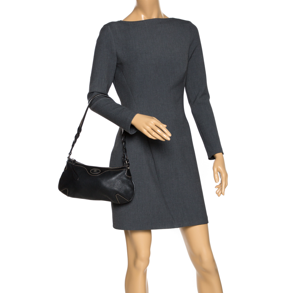 

Aigner Black Leather Shoulder Bag