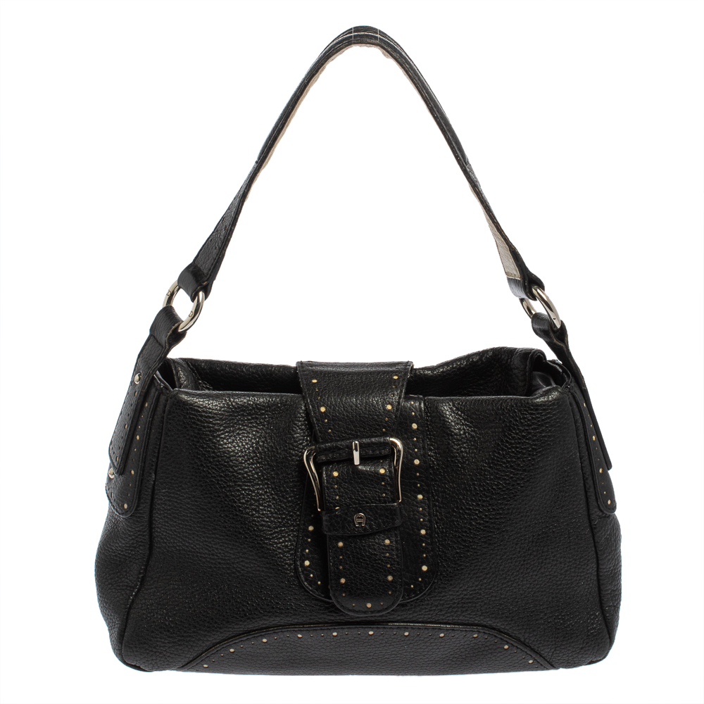 Pre-owned Aigner Black Grained Leather Shoulder Bag