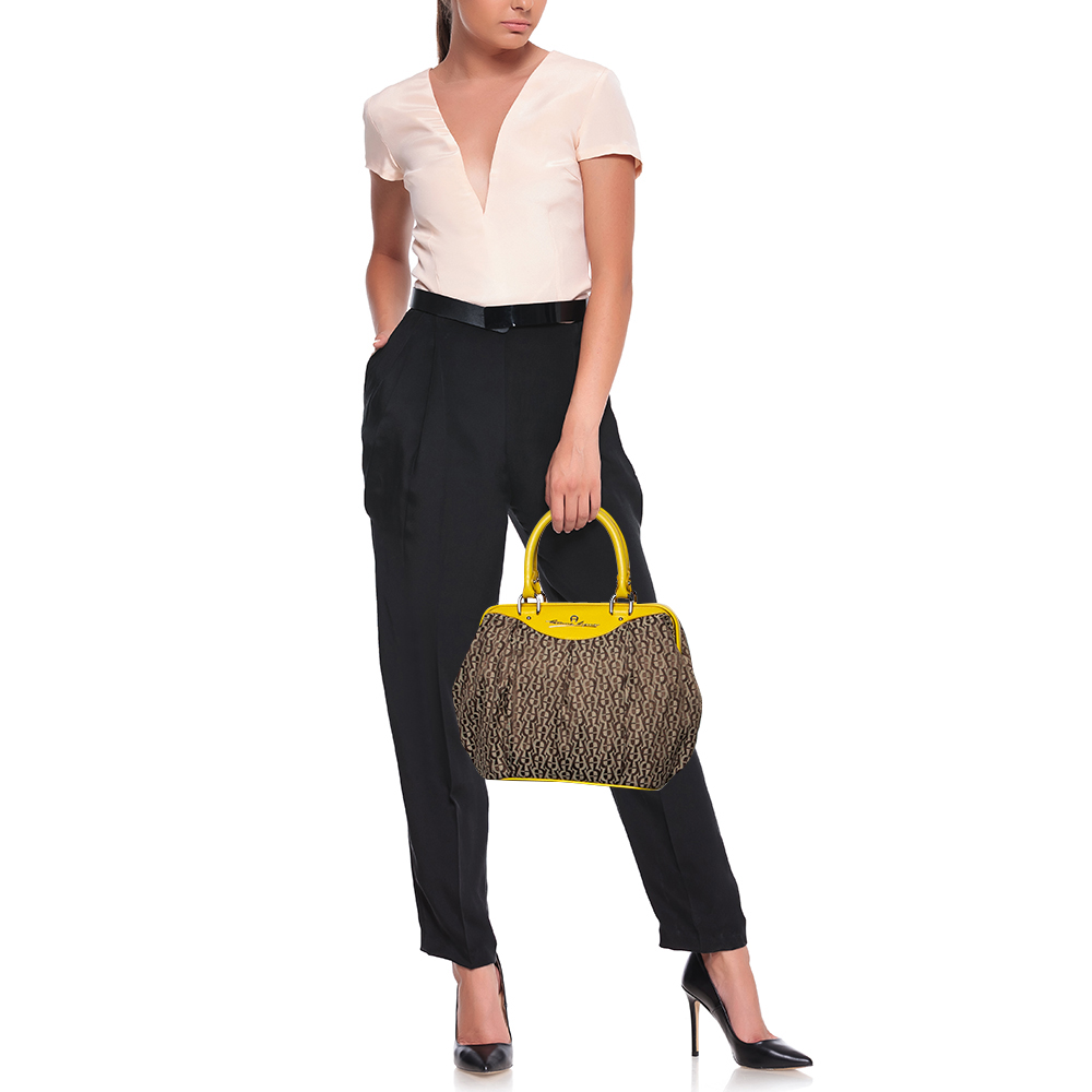 

Aigner Beige/Yellow Leather and Canvas Satchel