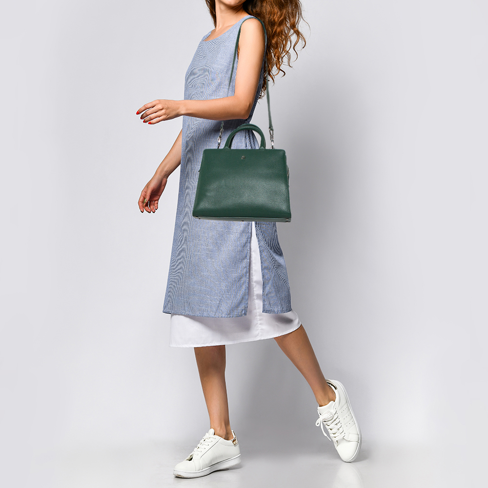 

Aigner Green Grained Leather Cybill Tote