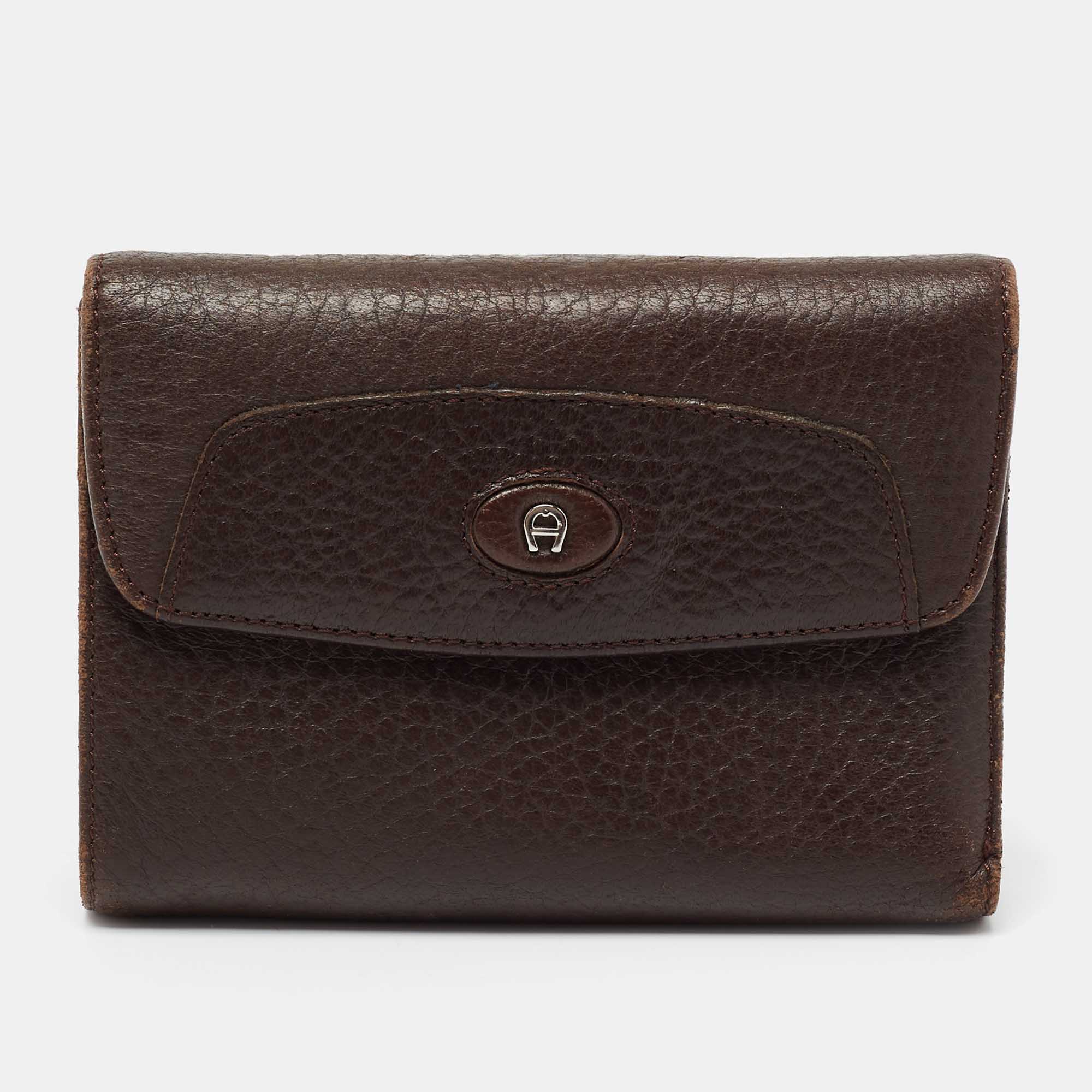 

Aigner Brown Leather Logo Flap Trifold Wallet