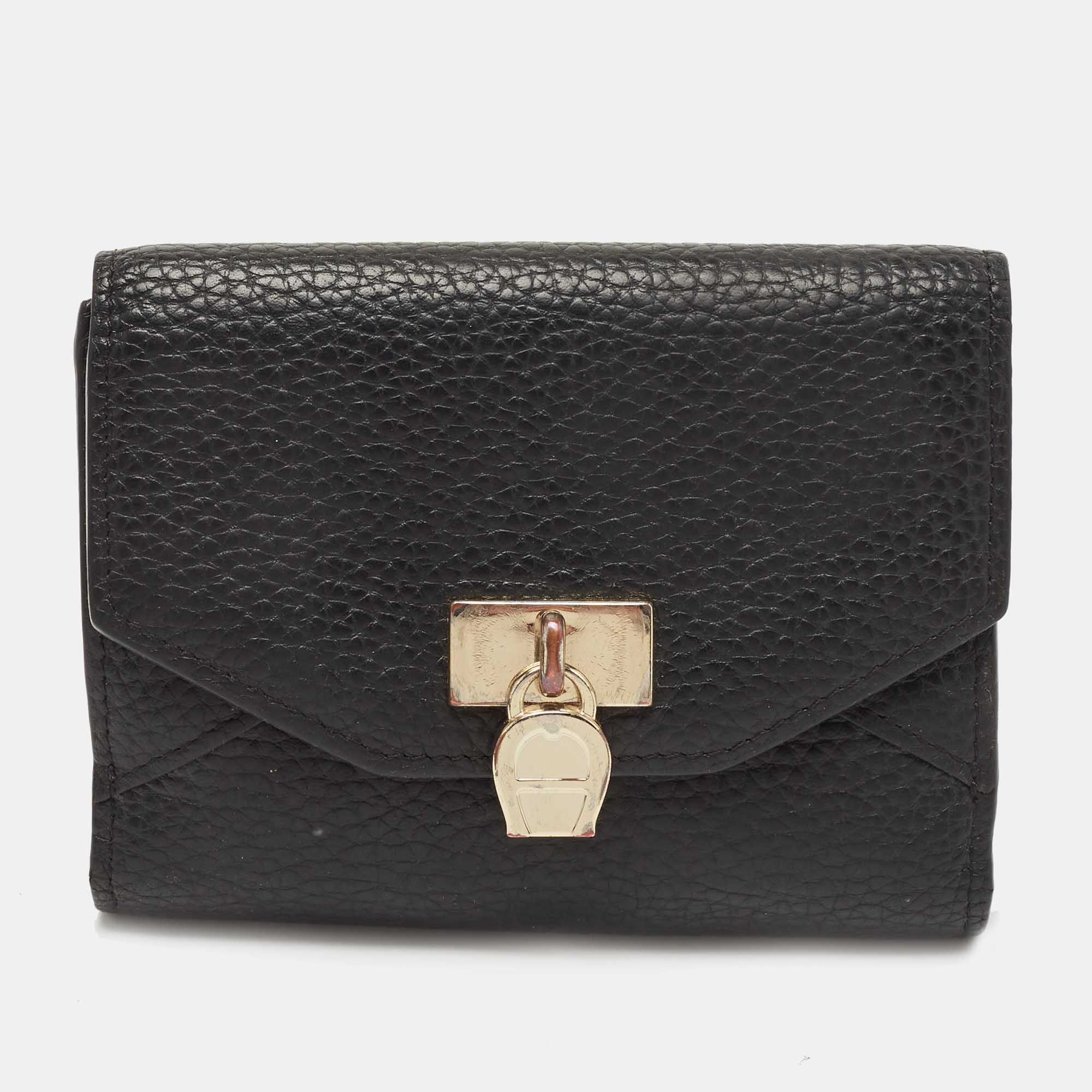 

Aigner Black Leather Envelope Flap Compact Wallet