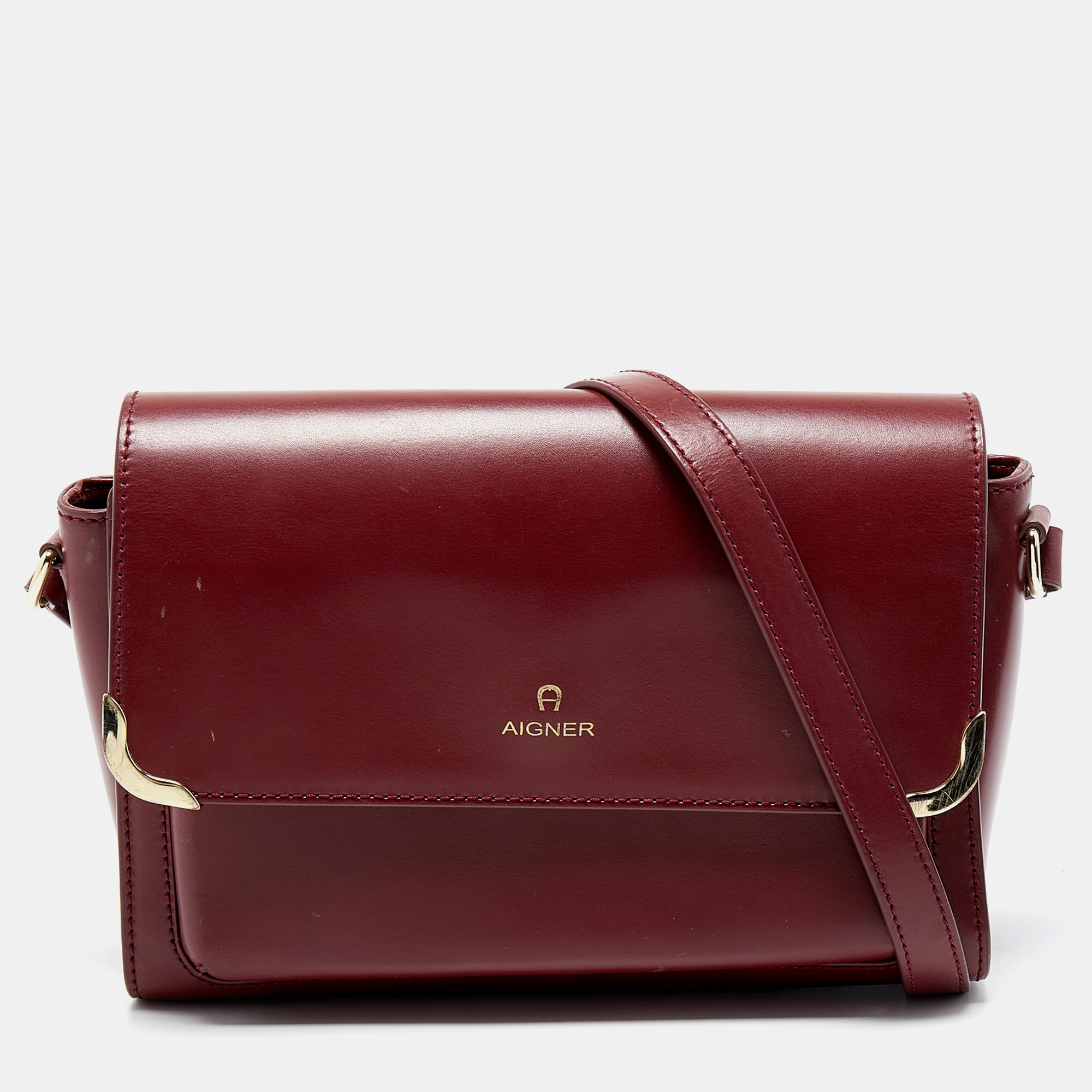 

Aigner Burgundy Leather Amber Flap Crossbody Bag