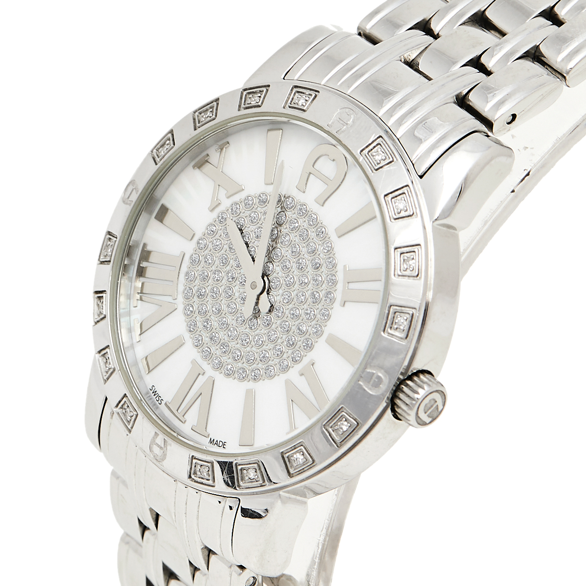 

Aigner Silver Stainless Steel Diamond Cortina A26300 Women's Wristwatch