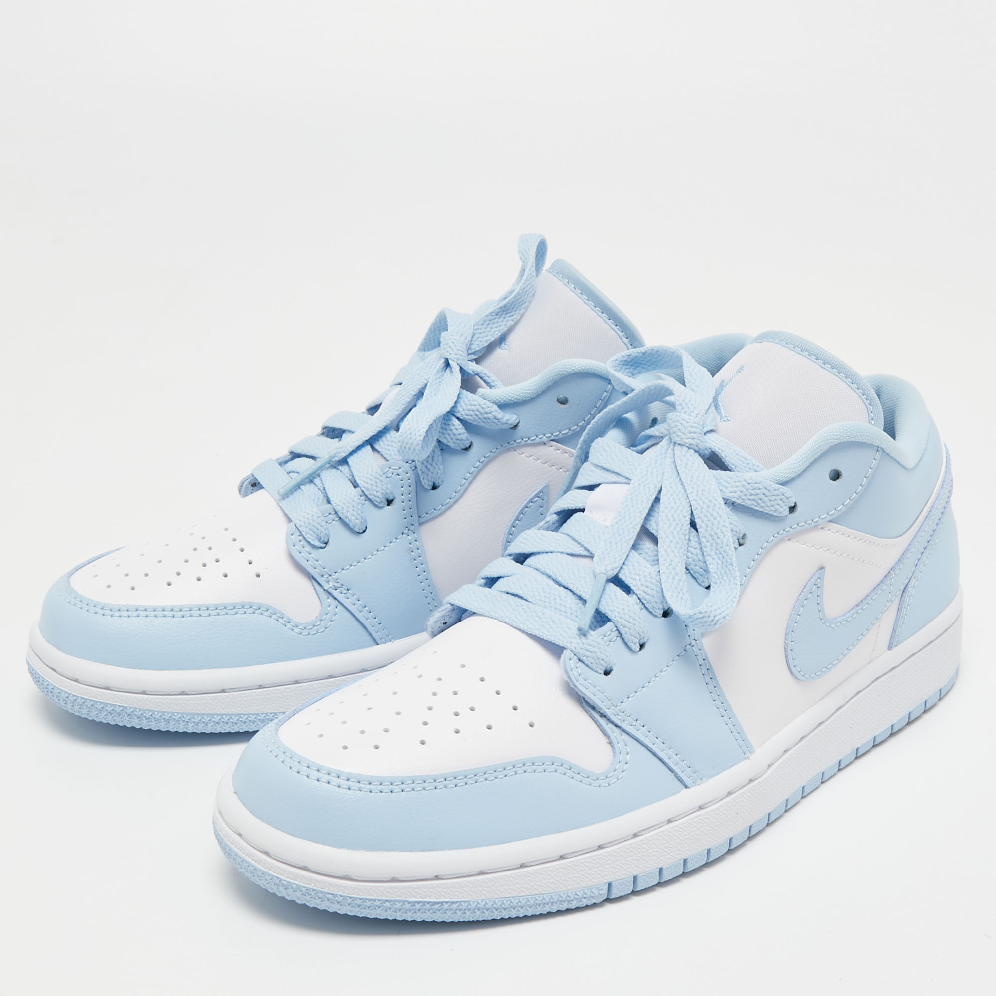 

Air Jordan 1 Light Blue/White Leather Ice Blue Low Top Sneakers Size