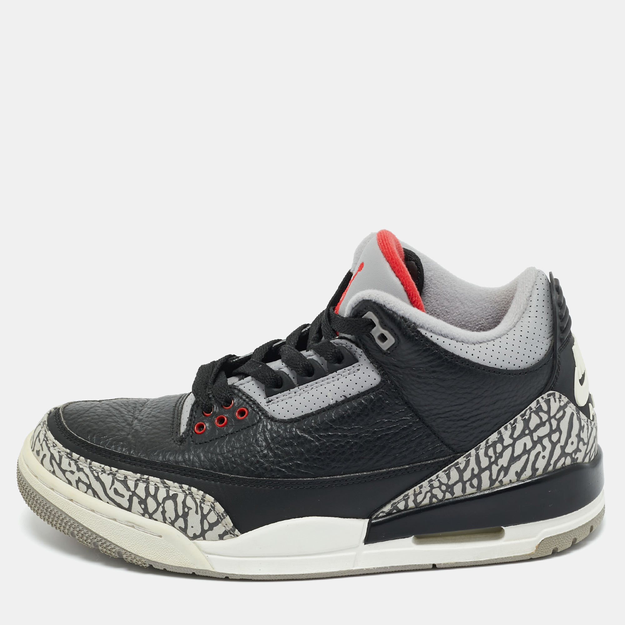 

Air Jordans Black/Grey Leather Jordan 3 Retro OG Black Cement Sneakers Size