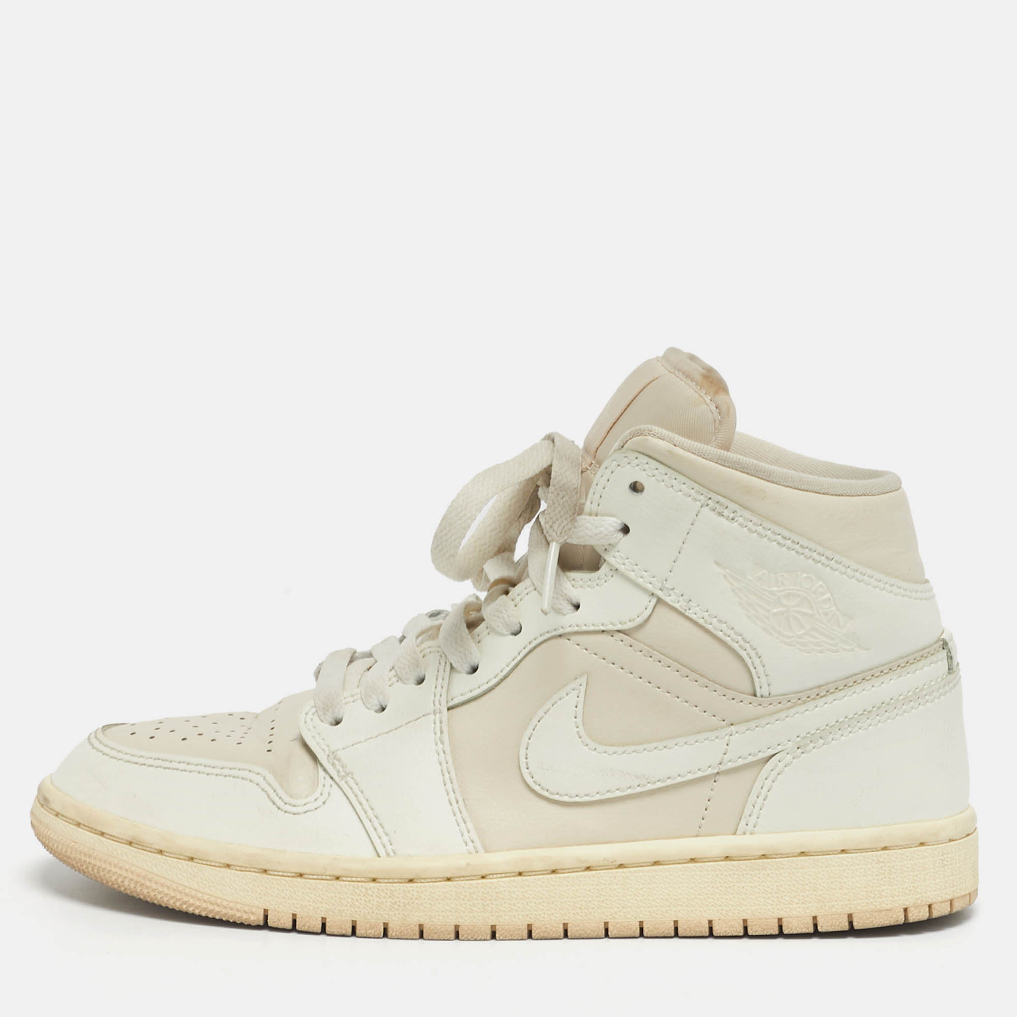 

Air Jordans White/Beige Leather Air Jordan 1 High Top Sneakers Size