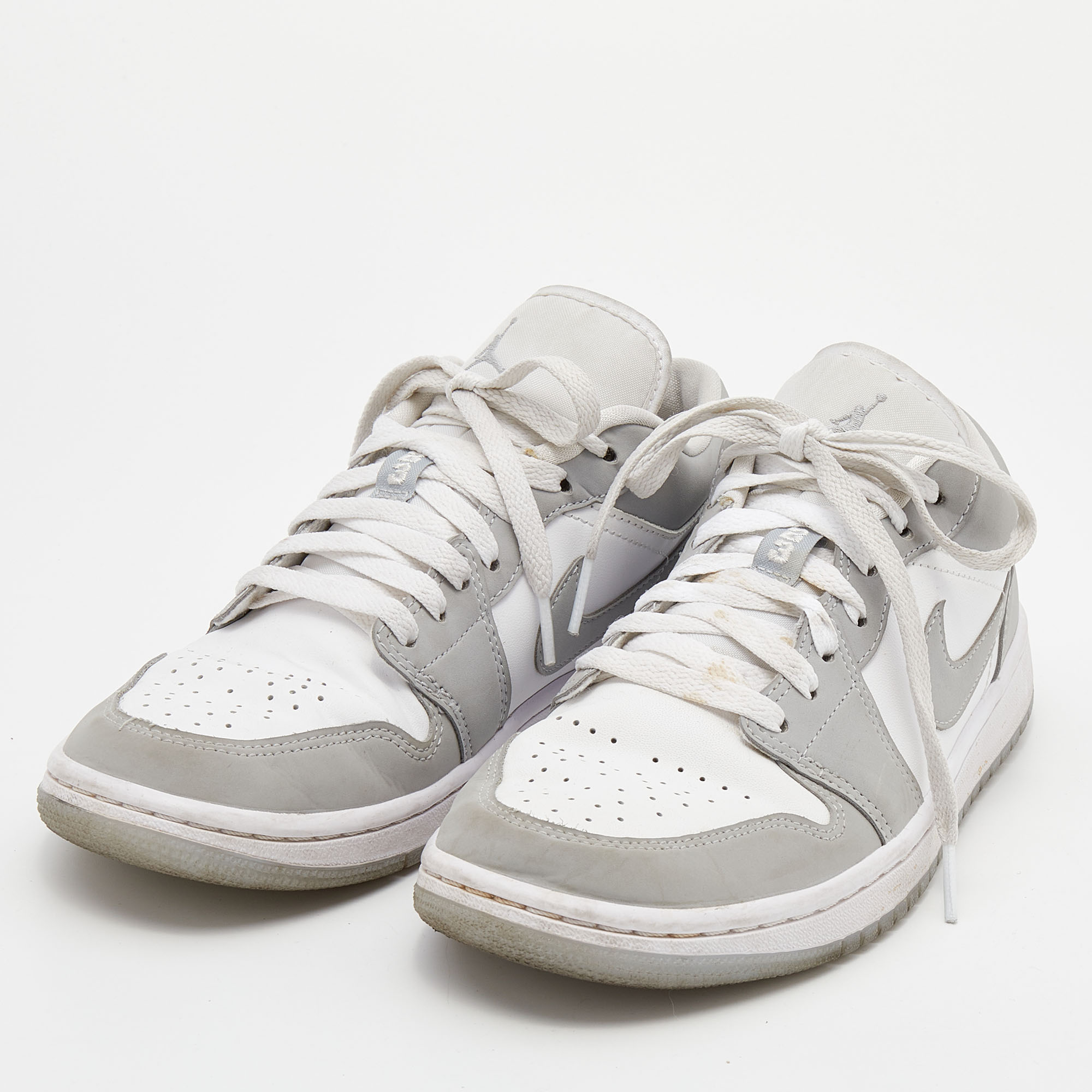 

Air Jordan White/Grey Leather Air Jordan 1 Low Top Sneakers Size