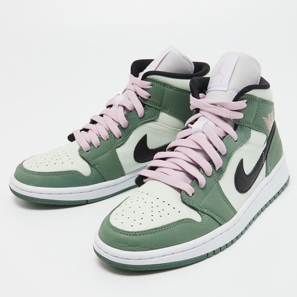 

Air Jordans Green Leather Air Jordan 1 High Top Sneakers Size