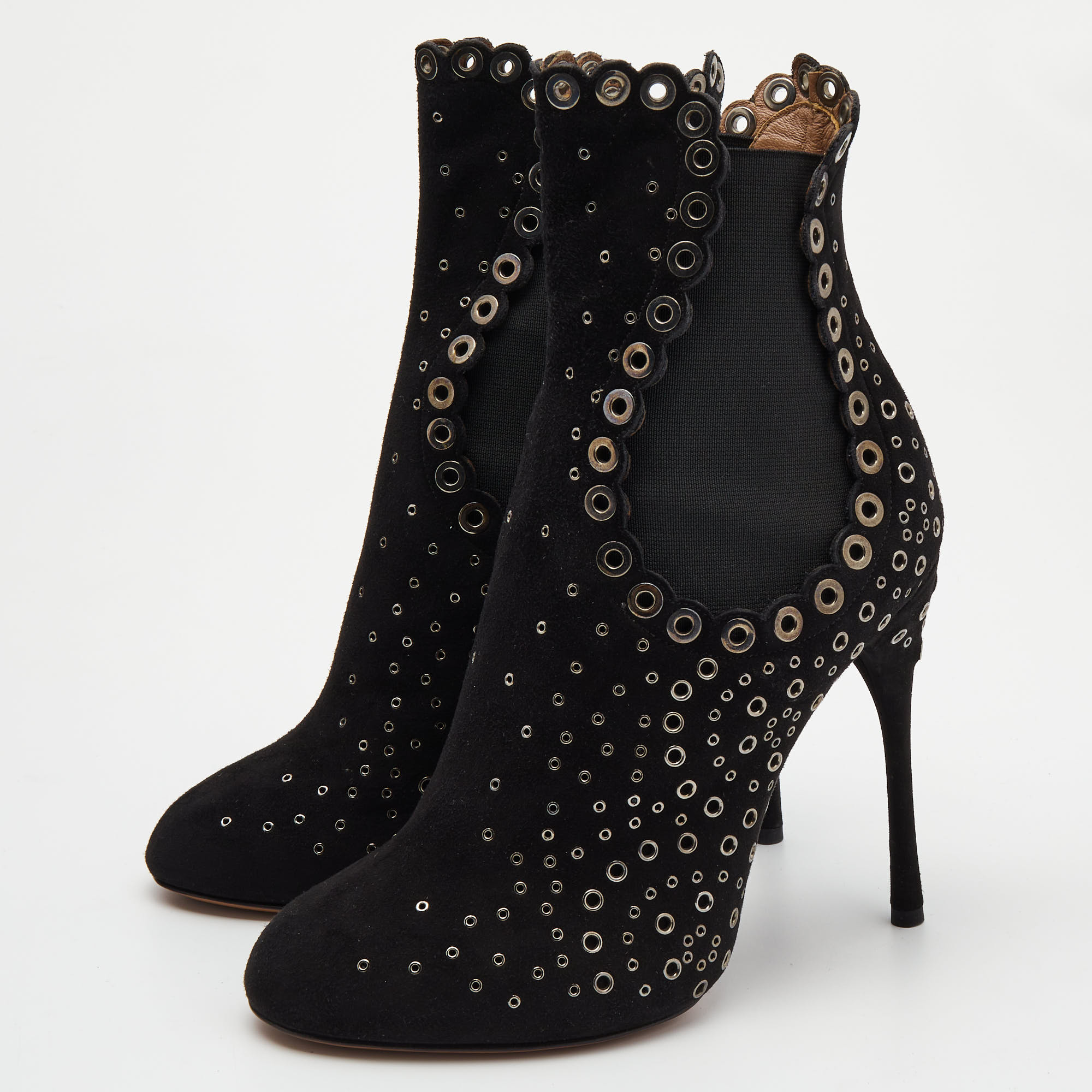 

Alaia Black Suede Eyelet Ankle Length Booties Size