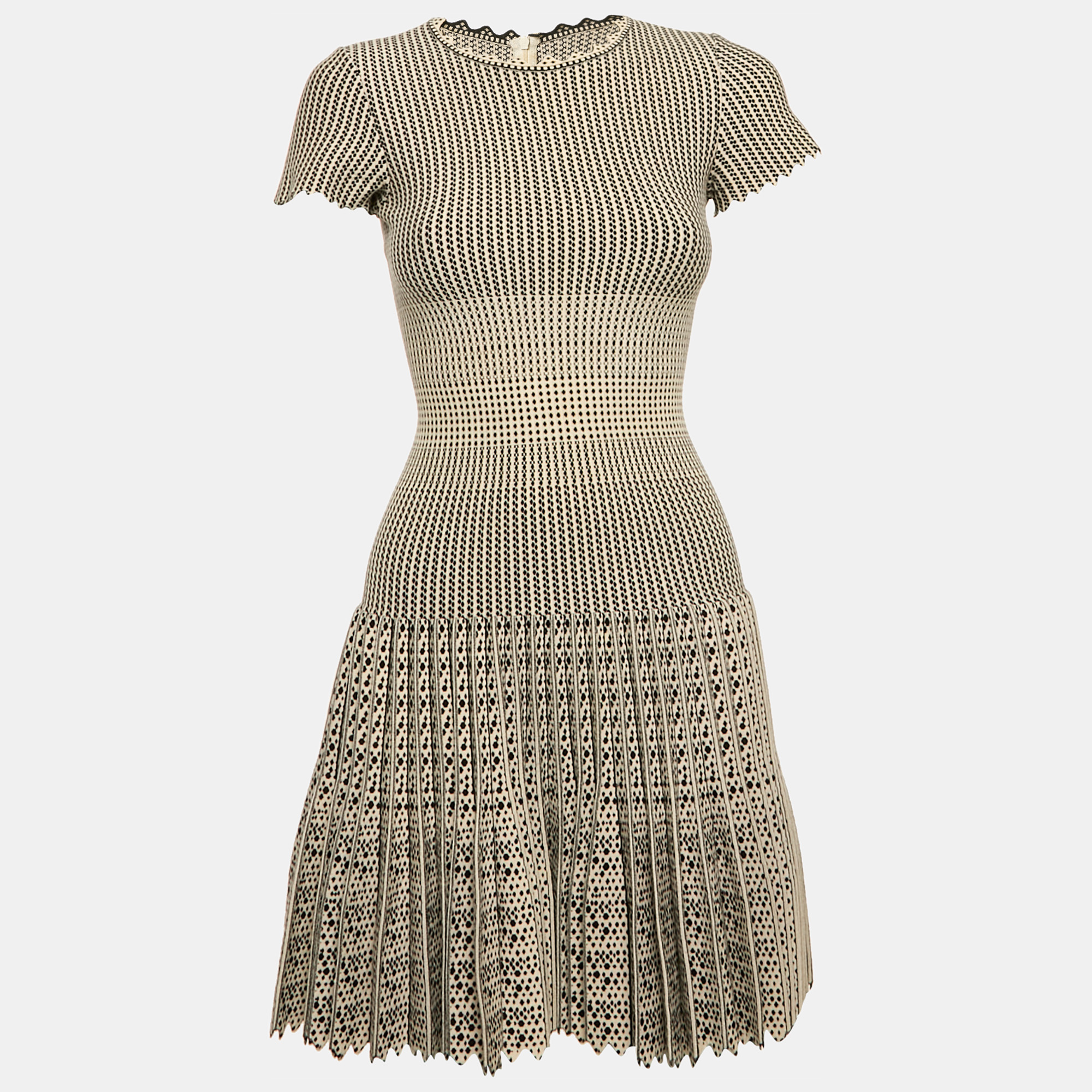 

Alaia Black/Off-White Jacquard Knit Wool Pleated Mini Dress M