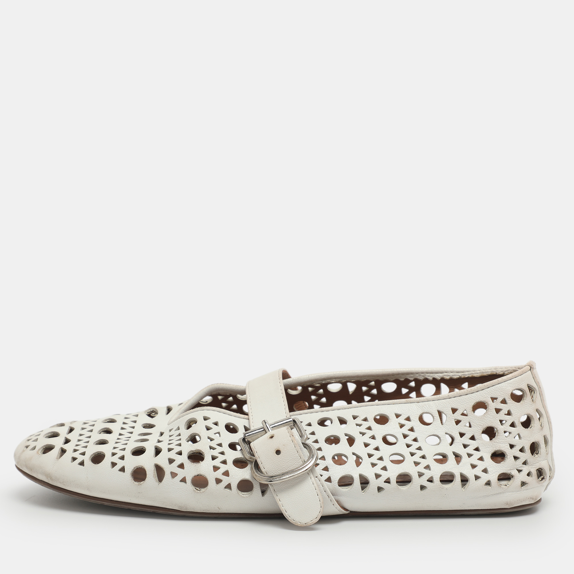 

Alaia Vienne Size 38 White Leather Ballet Flats