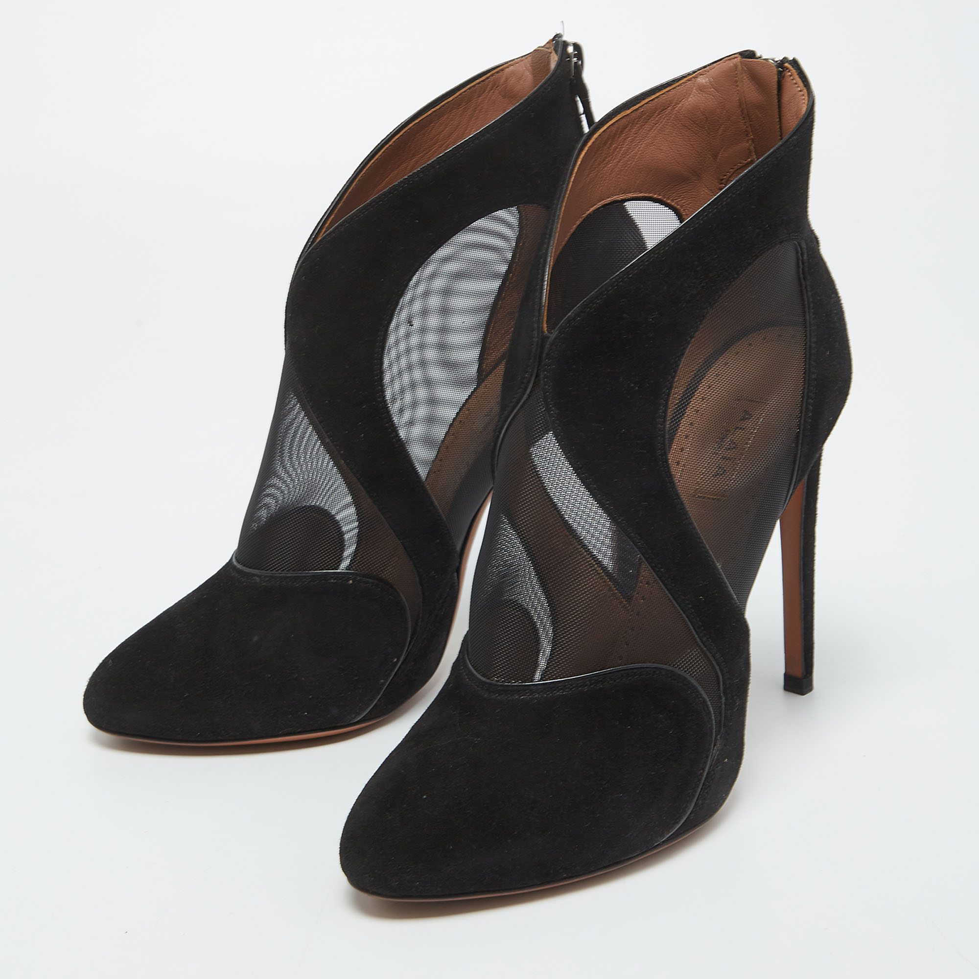 

Alaia Black Suede and Mesh Ankle Boots Size