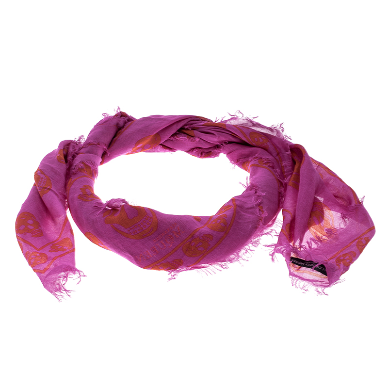 Pre Owned Alexander McQueen Pink Skull Print Fringed Edge Scarf