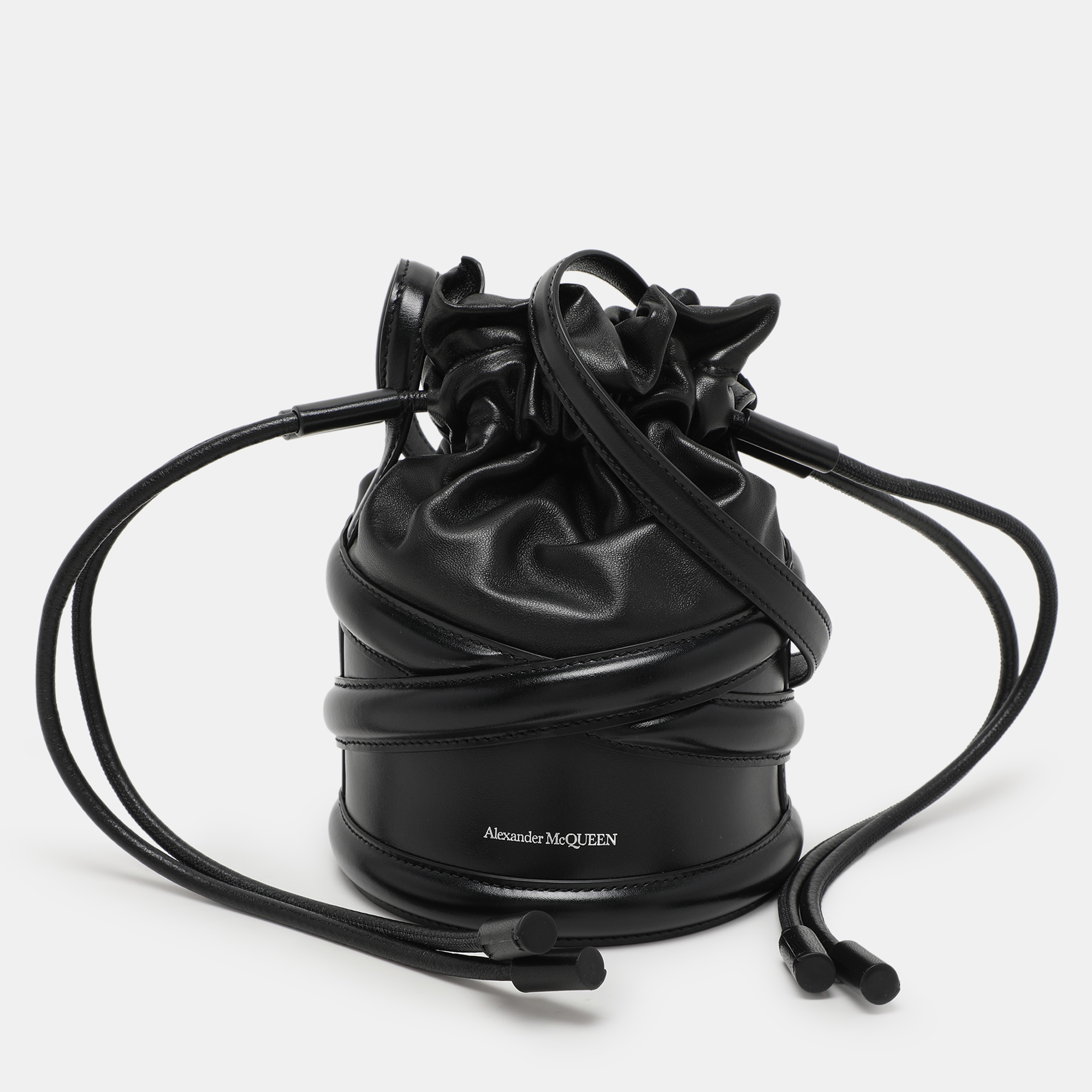 

Alexander McQueen Black Leather The Soft Curve Drawstring Bucket Bag