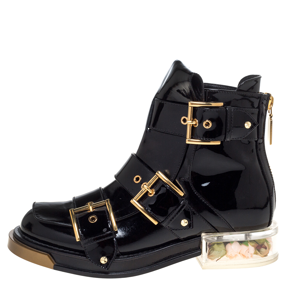 

Alexander McQueen Black Patent Leather Flower Detail Three Buckle Boots Size
