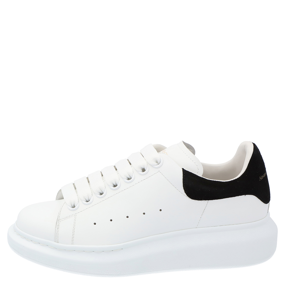 

Alexander McQueen Ivory/Black Leather Oversized Sneakers Size EU, White