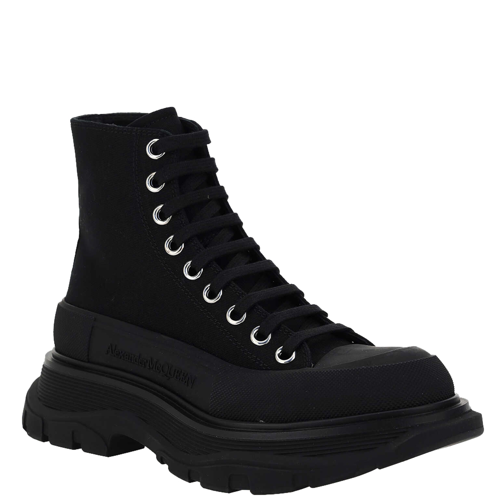 

Alexander McQueen Black Tread Slick Lace up Boots Size IT