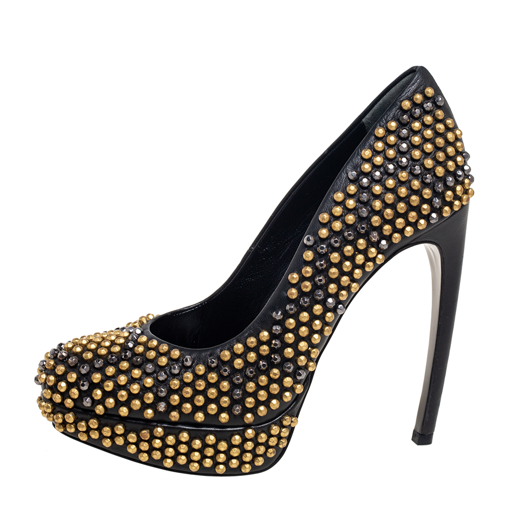 

Alexander McQueen Black Studded Leather Platform Pumps Size