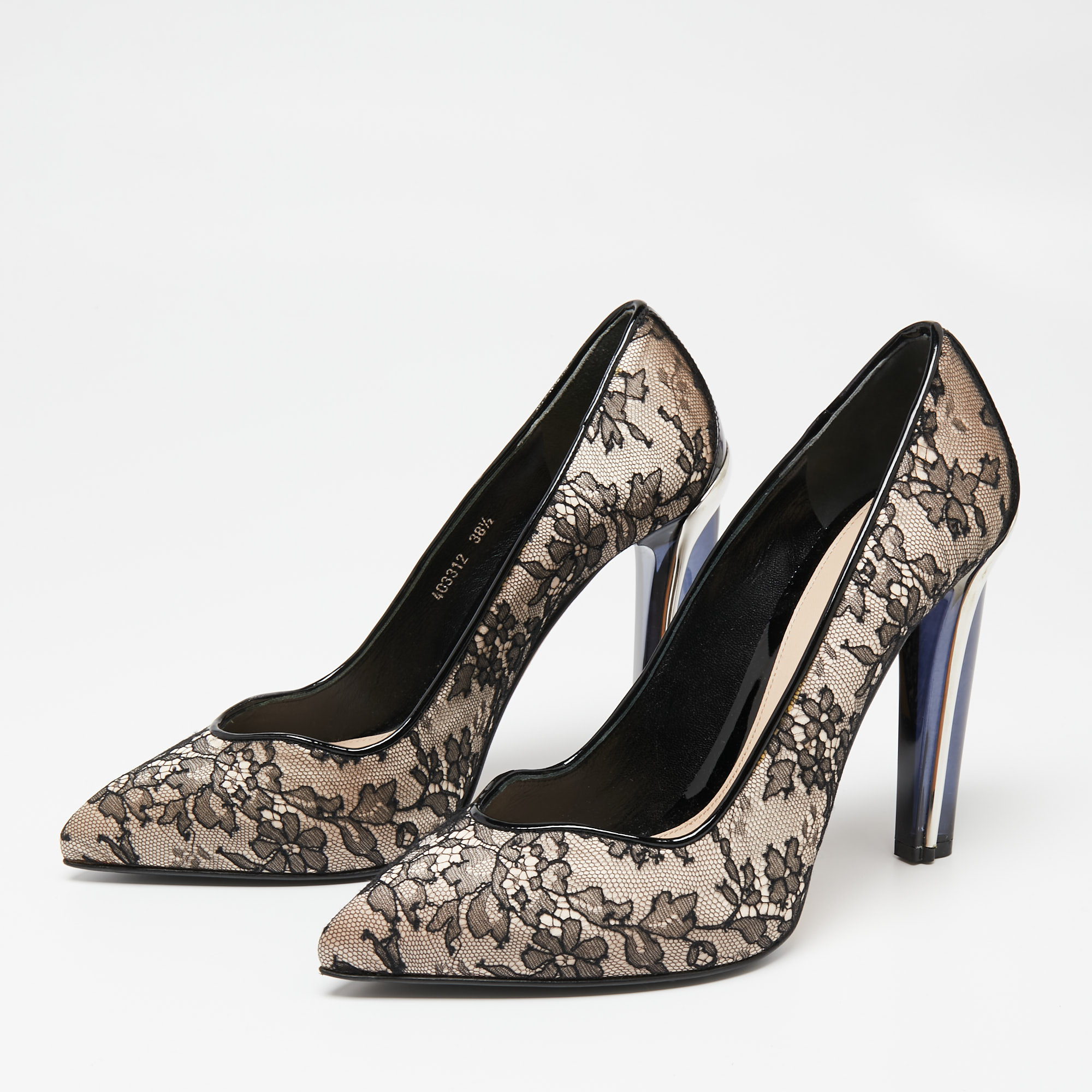 

Alexander McQueen Black/Pink Lace and Satin Pumps Size