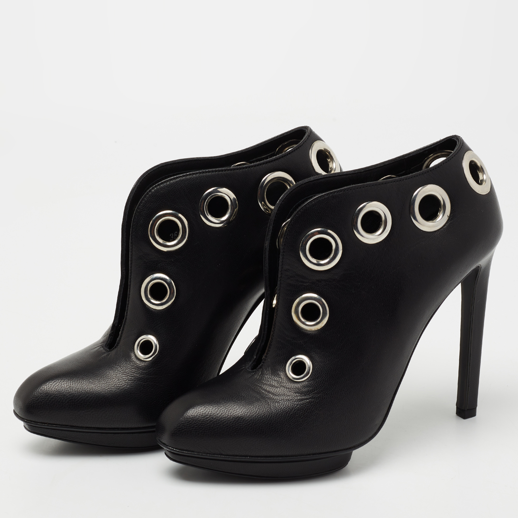 

Alexander McQueen Black Leather Platform Booties Size