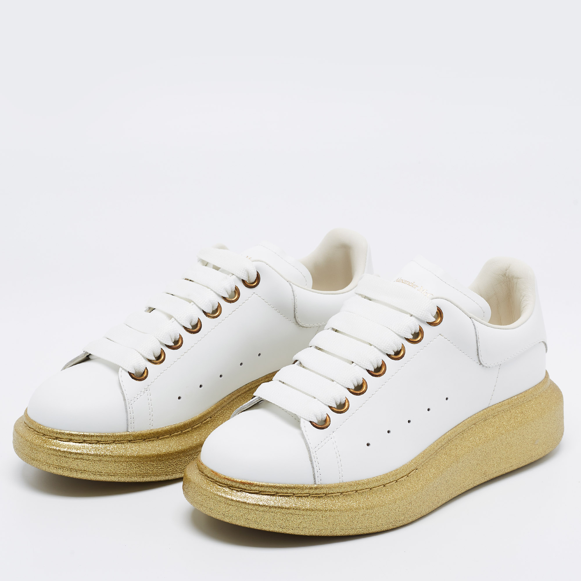 

Alexander McQueen White Leather Oversized Sneakers Size