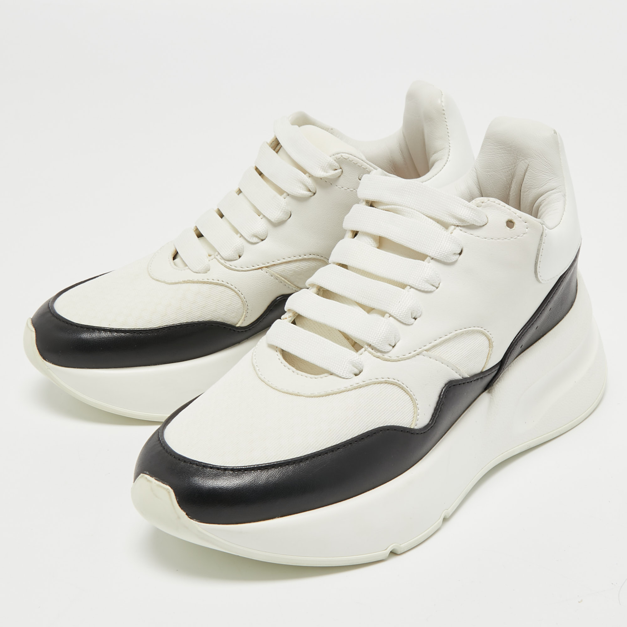 

Alexander McQueen White/Black Leather and Mesh Oversized Runner Sneakers Size