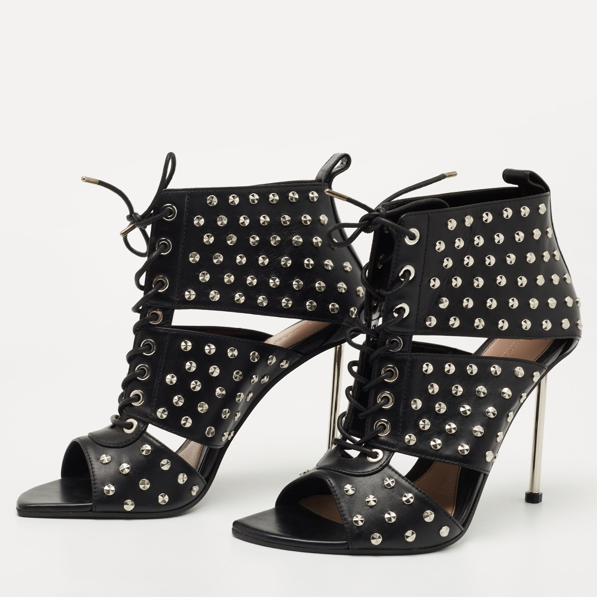 

Alexander McQueen Black Studded Leather Cutout Sandals Size