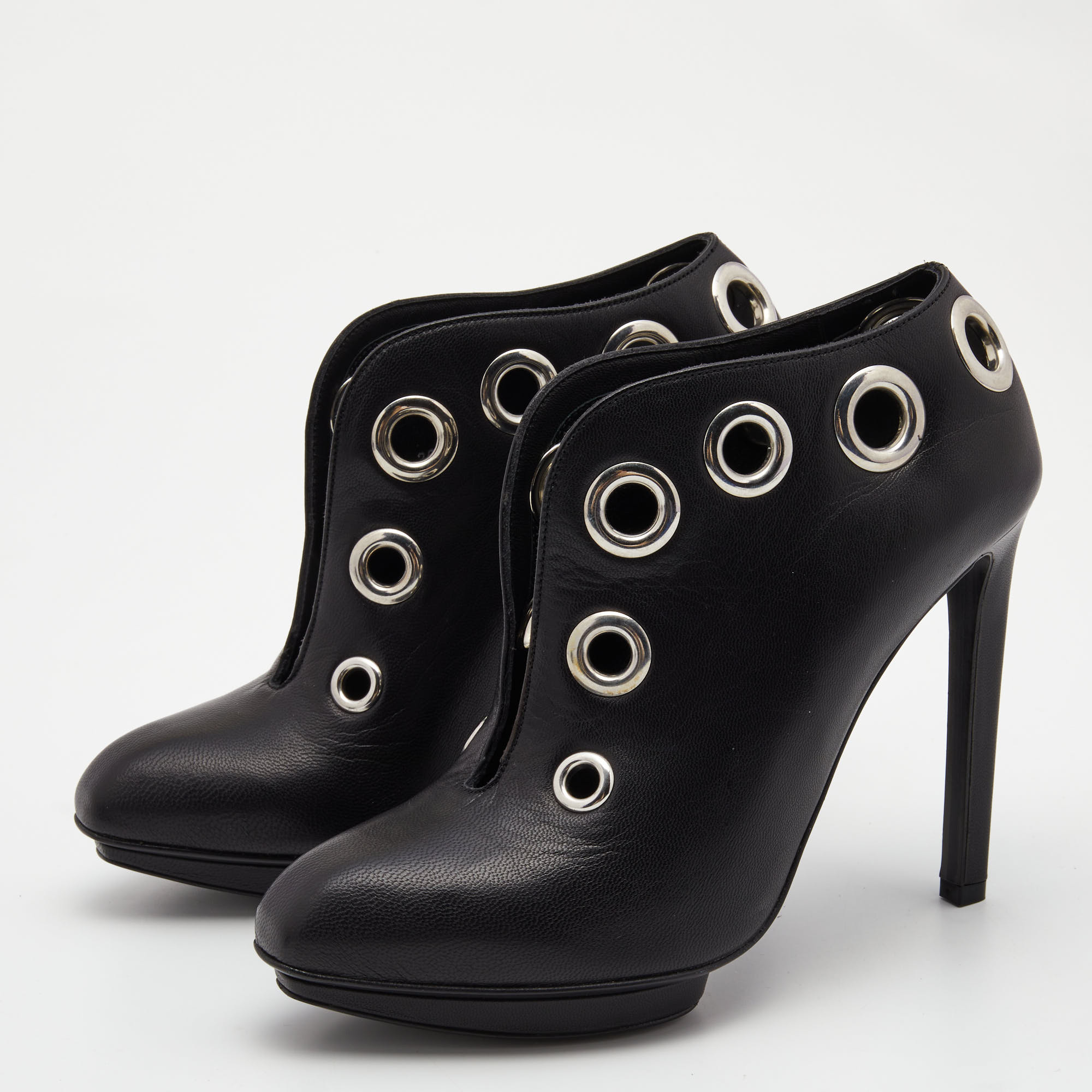 

Alexander McQueen Black Leather Platform Booties Size