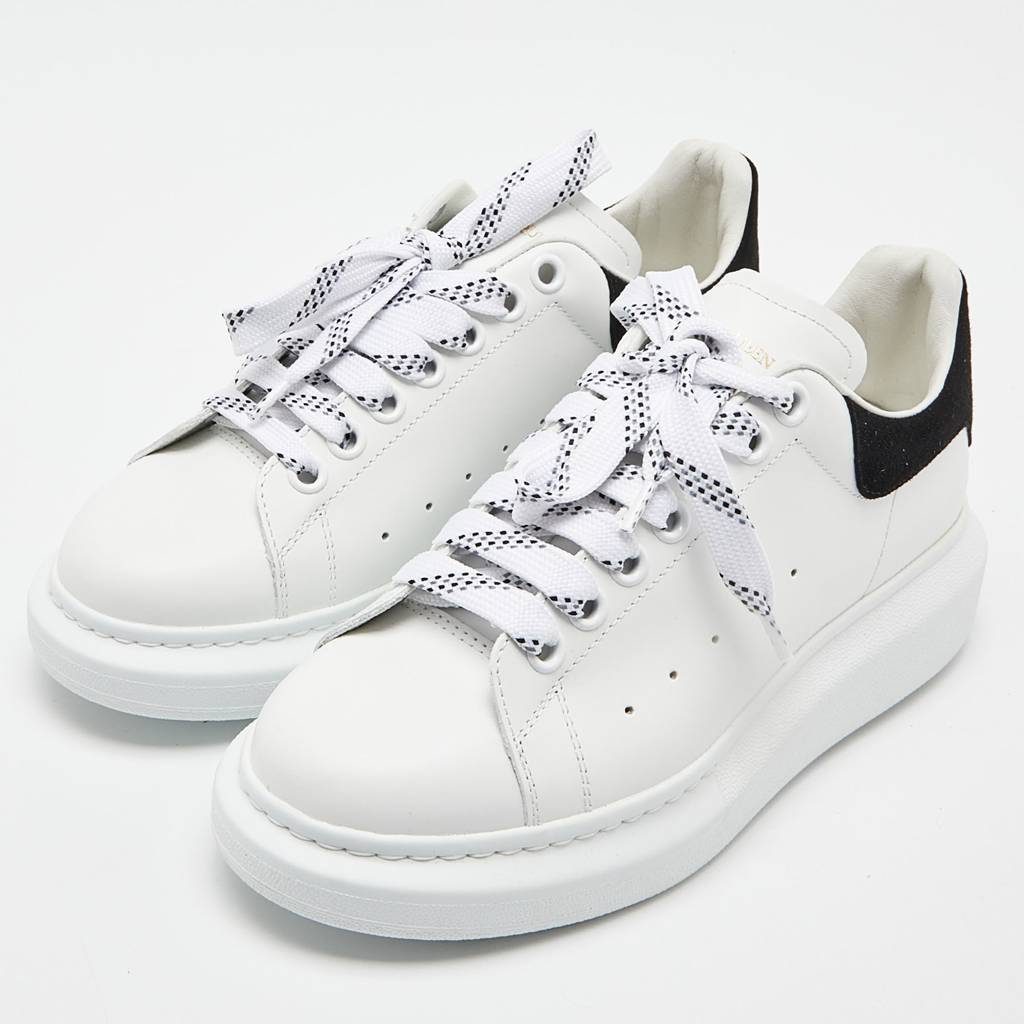 

Alexander McQueen White Leather and Suede Oversized Low-Top Sneakers Size